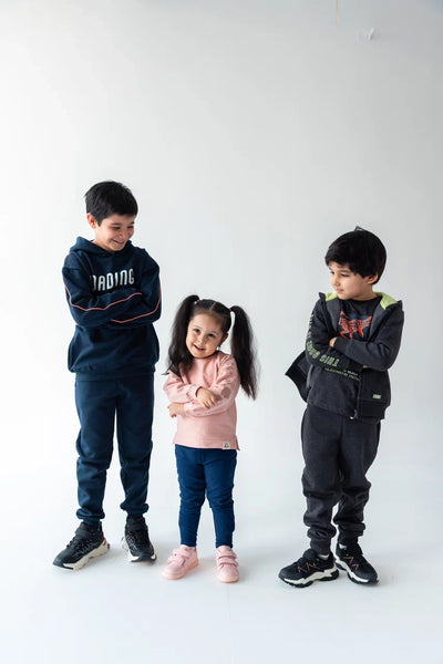 ZIPPY Joggerlar va fermuarli qalpoqchalar to'plami