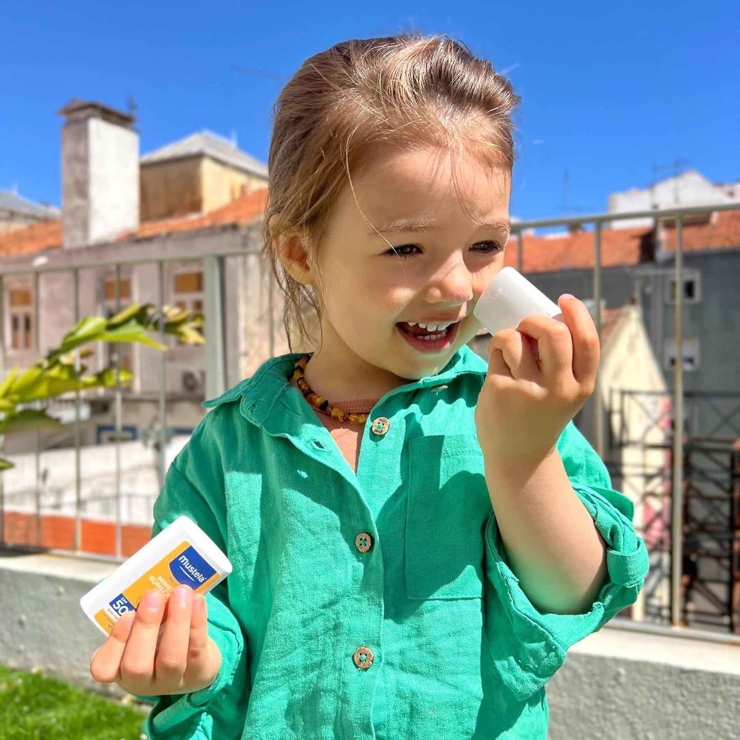 Mustela Солнцезащитный стик с высокой степенью защиты, водостойкий, SPF 50+, 17 г