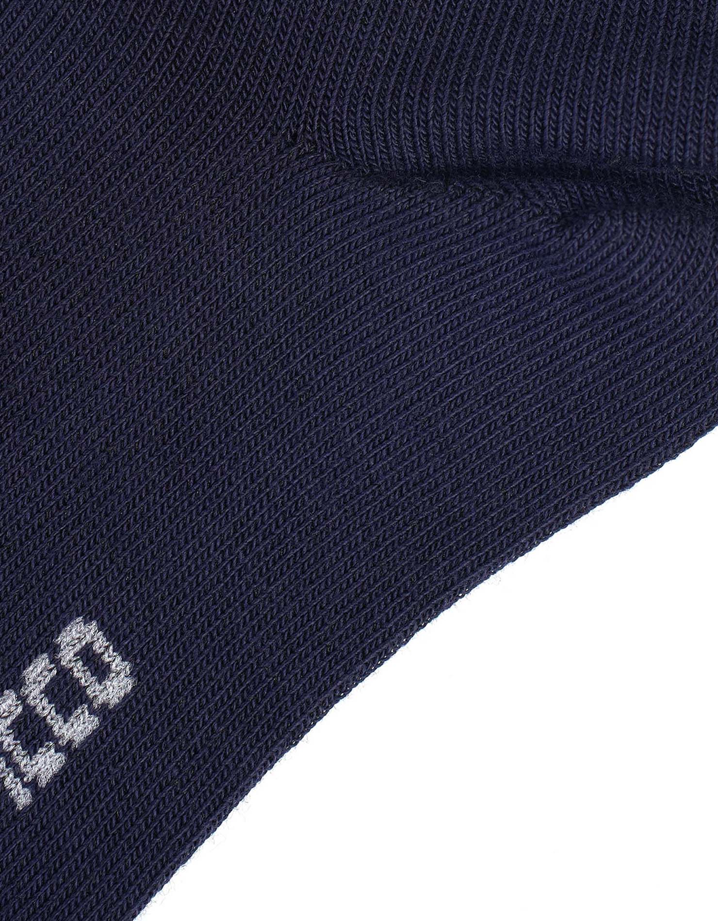 Justin Bieber jinsiy aloqa video Talabalar stolida sikishadi (foto)