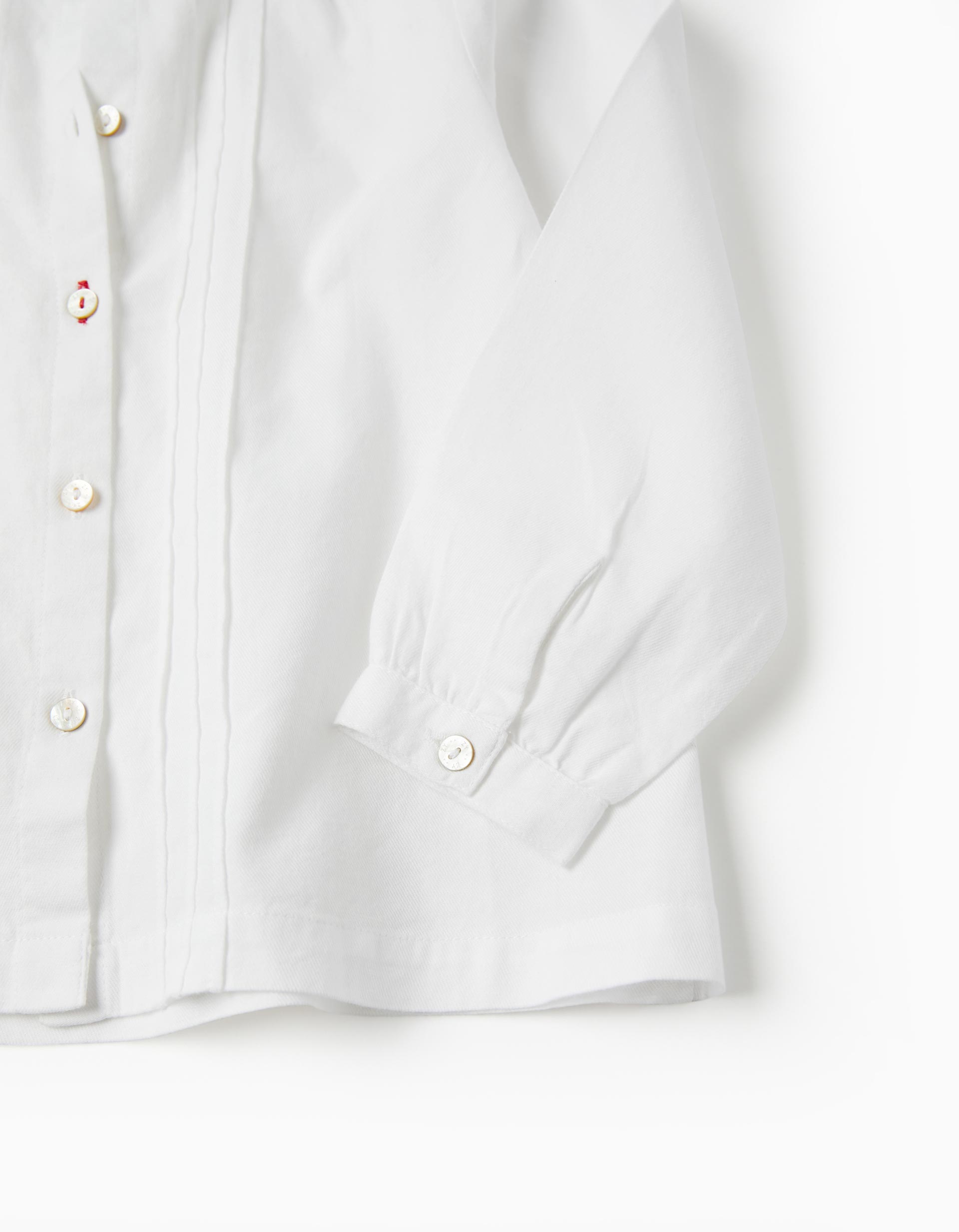 Uy qurilishi jinsiy aloqa orgiya video Filmdan bir sahnada bilyard stolida sikilgan ayol tasvirlangan.